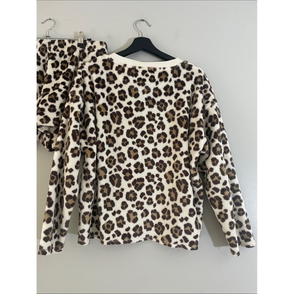 Aerie Lounge Set Fleece Leopard Print Medium Pajamas - Picture 6 of 12